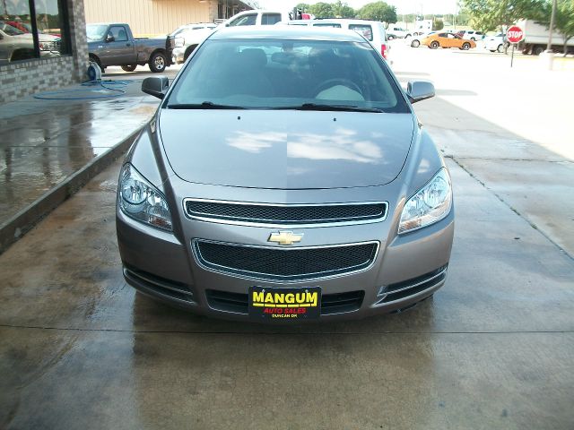 Chevrolet Malibu 2011 photo 3