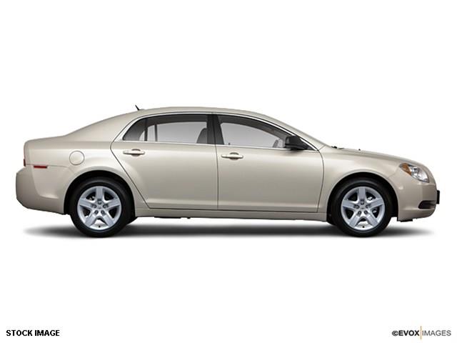 Chevrolet Malibu 2011 photo 2