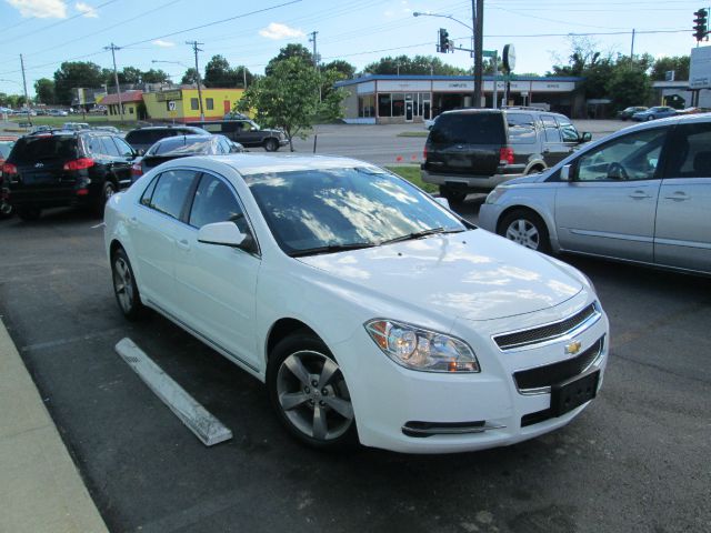 Chevrolet Malibu 2011 photo 1