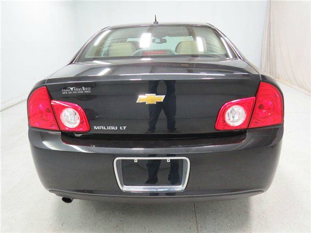 Chevrolet Malibu 2011 photo 15