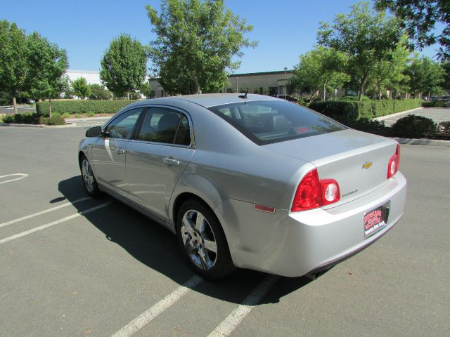 Chevrolet Malibu 4dr AWD SUV Sedan