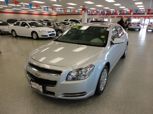 Chevrolet Malibu Supercab XL Sedan