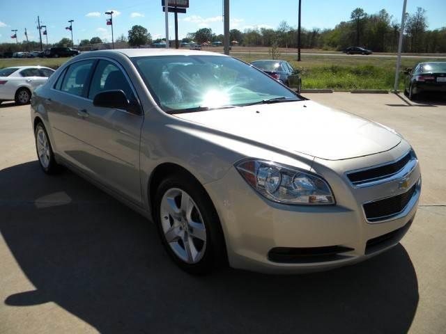 Chevrolet Malibu 2011 photo 2