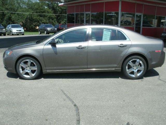 Chevrolet Malibu 2011 photo 4