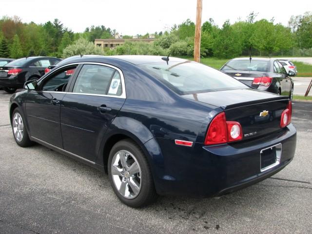 Chevrolet Malibu 2011 photo 3