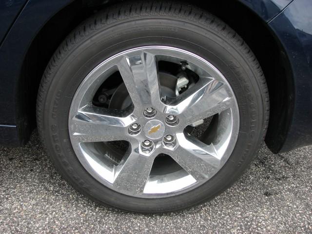 Chevrolet Malibu 2011 photo 5