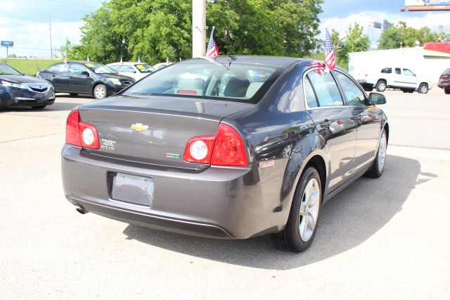 Chevrolet Malibu 2011 photo 3