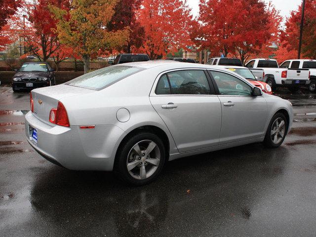 Chevrolet Malibu 2011 photo 4