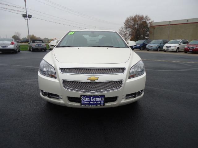 Chevrolet Malibu 2011 photo 4