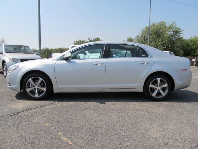 Chevrolet Malibu Supercab XL Sedan