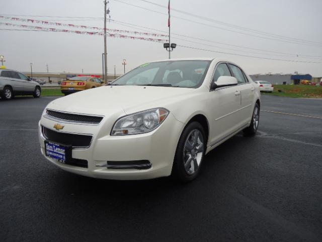 Chevrolet Malibu 2011 photo 3