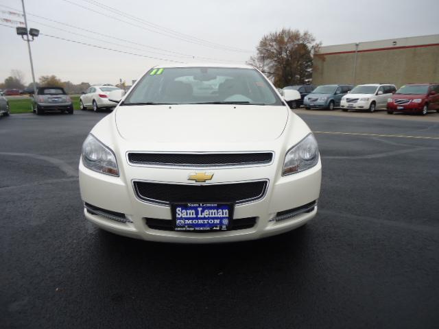 Chevrolet Malibu 2011 photo 4