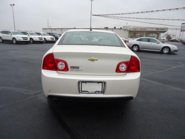 Chevrolet Malibu 2011 photo 5