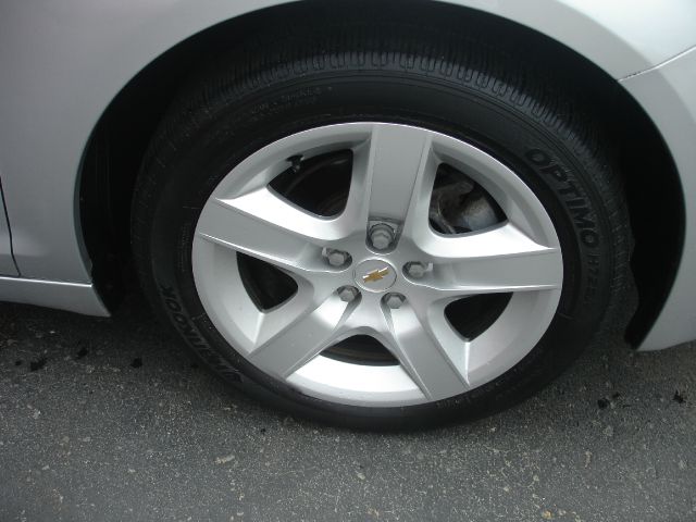 Chevrolet Malibu 2011 photo 3