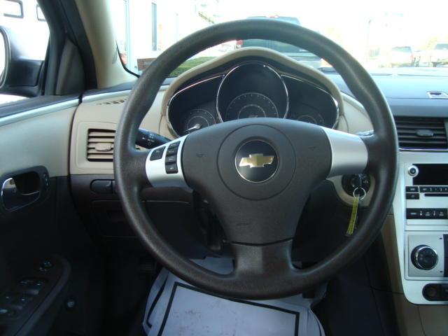 Chevrolet Malibu 2011 photo 5