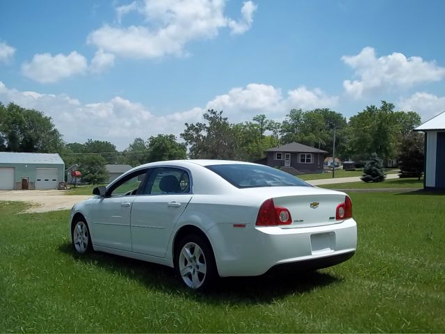 Chevrolet Malibu 2011 photo 3