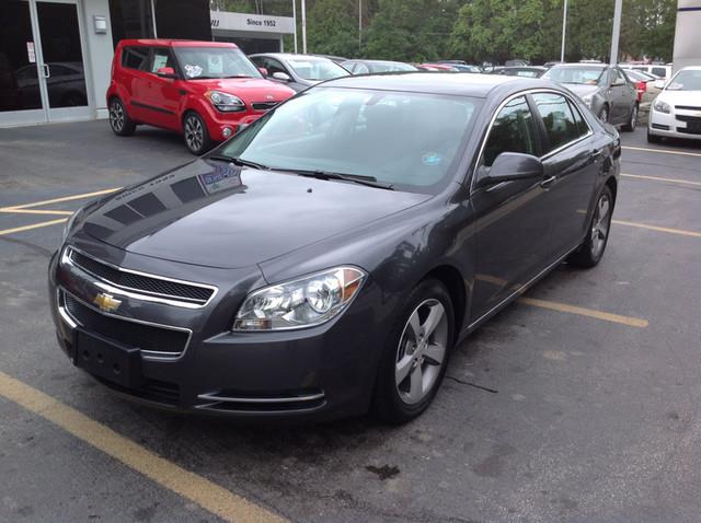 Chevrolet Malibu 2011 photo 3