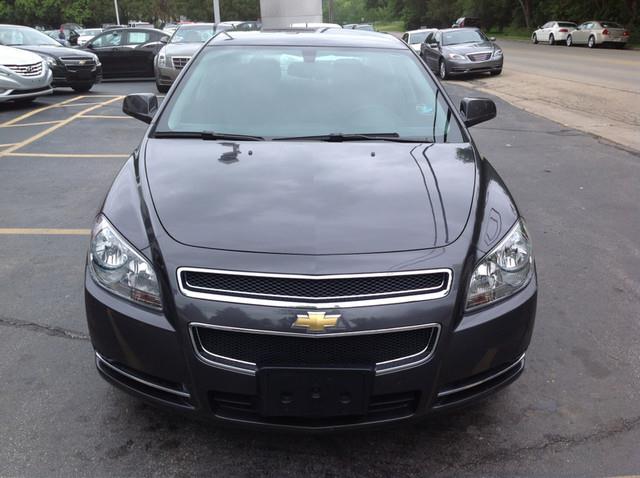 Chevrolet Malibu 2011 photo 4