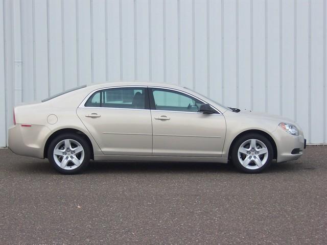 Chevrolet Malibu 2011 photo 1