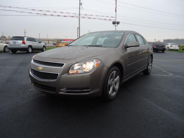 Chevrolet Malibu 2011 photo 3