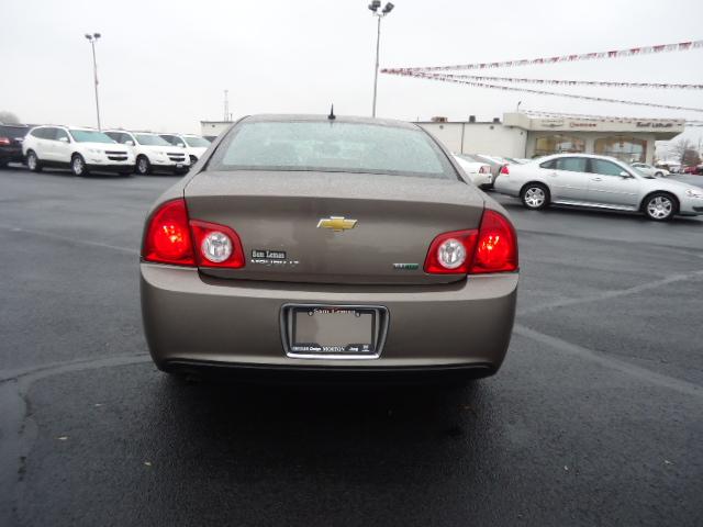 Chevrolet Malibu 2011 photo 5