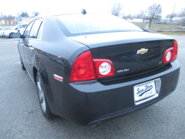 Chevrolet Malibu 2012 photo 2