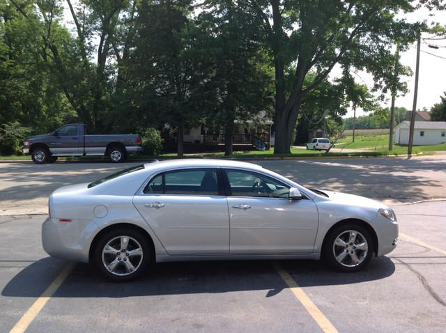 Chevrolet Malibu 2012 photo 3