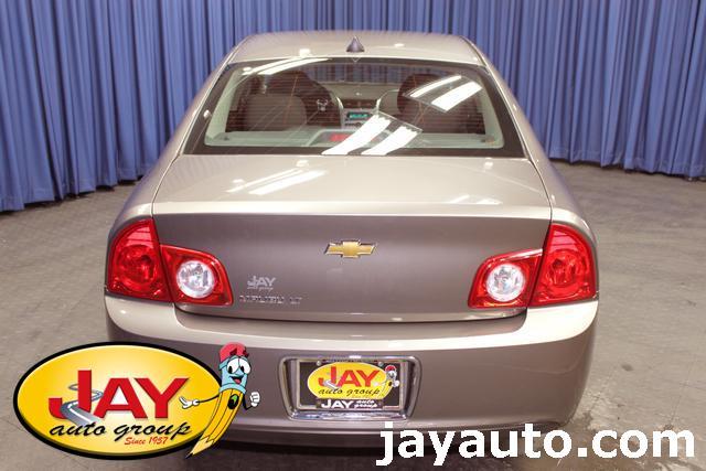 Chevrolet Malibu 2012 photo 1