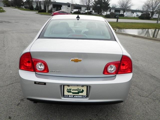 Chevrolet Malibu 2012 photo 1