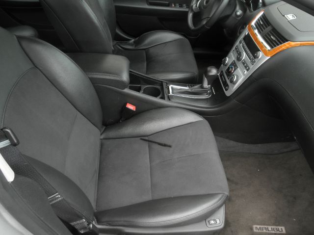 Chevrolet Malibu 2012 photo 2