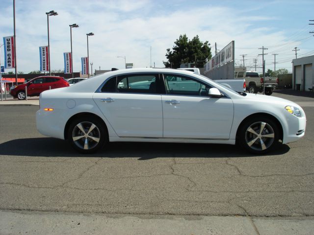 Chevrolet Malibu 2012 photo 2