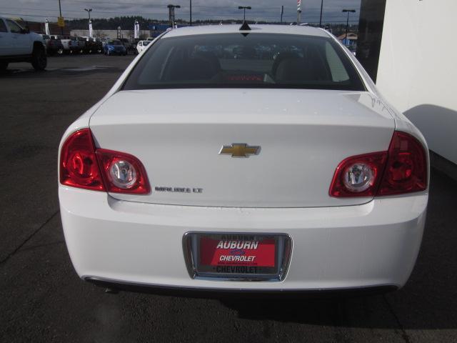 Chevrolet Malibu 2012 photo 3