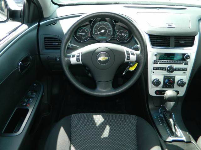 Chevrolet Malibu 2012 photo 3