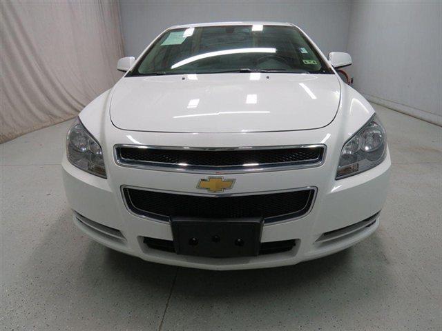 Chevrolet Malibu 2012 photo 3