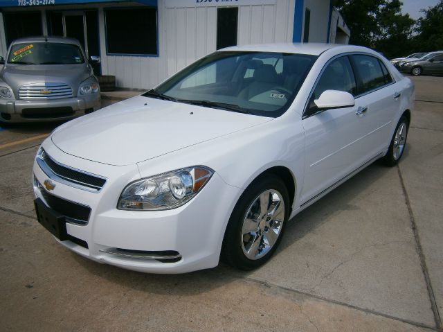 Chevrolet Malibu 2012 photo 2