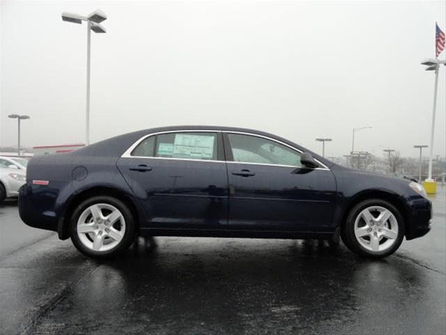 Chevrolet Malibu 2012 photo 2