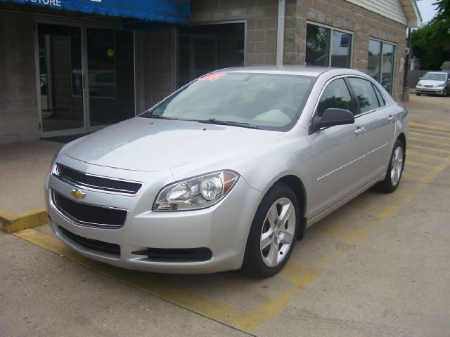 Chevrolet Malibu 2012 photo 2