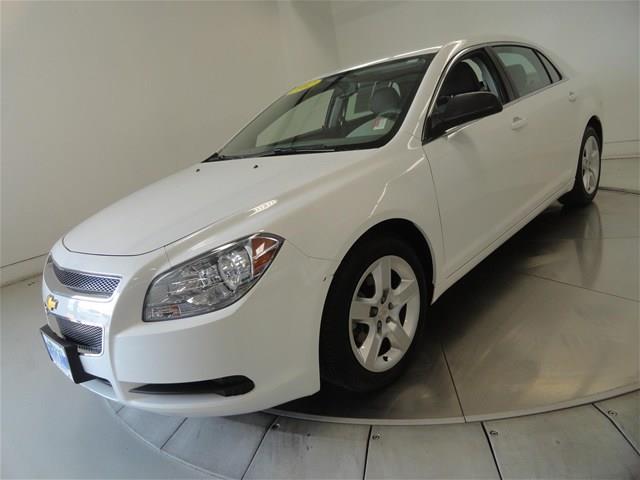 Chevrolet Malibu 2012 photo 2