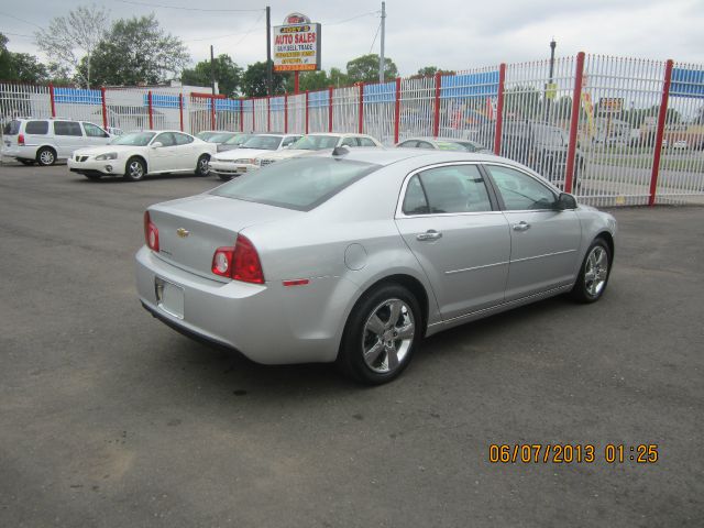 Chevrolet Malibu 2012 photo 3