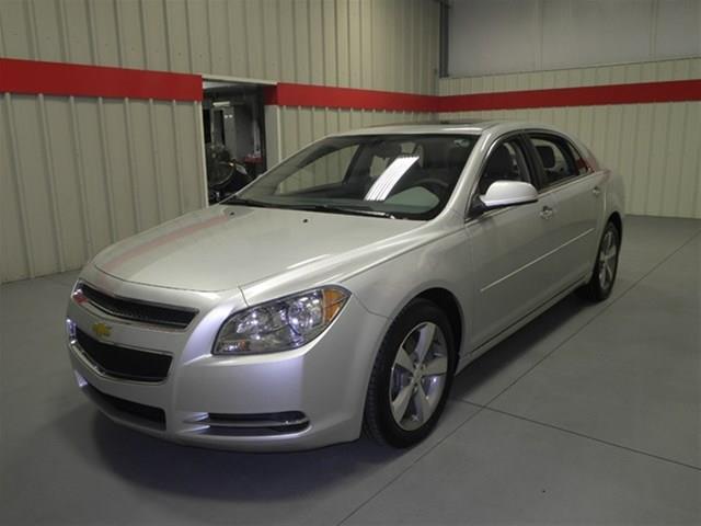 Chevrolet Malibu 2012 photo 2