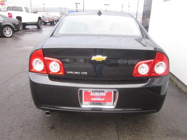 Chevrolet Malibu 2012 photo 2