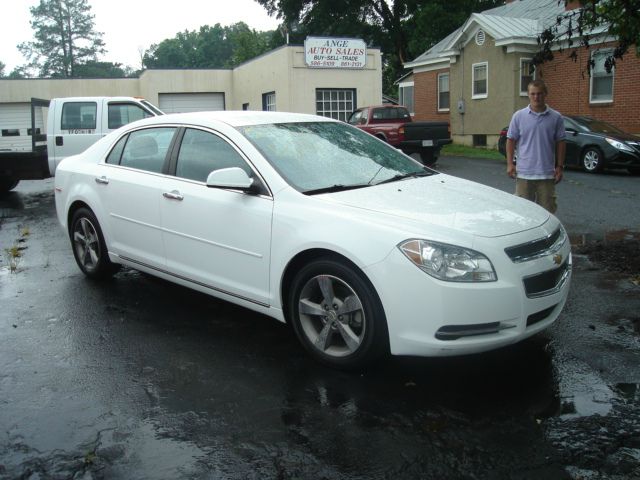 Chevrolet Malibu 2012 photo 2