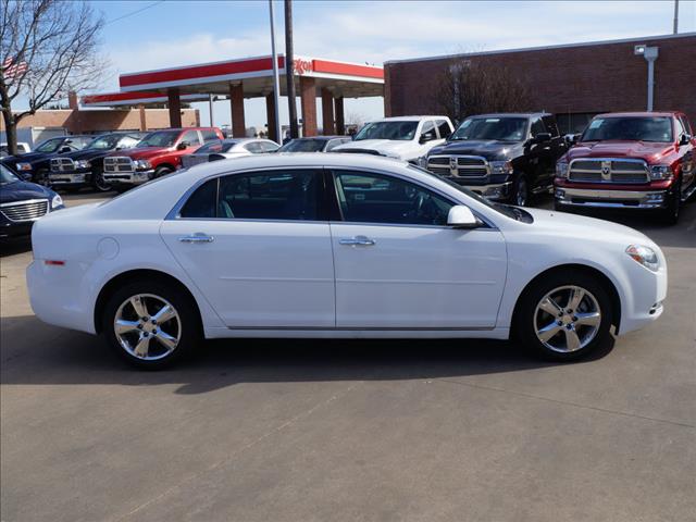 Chevrolet Malibu 2012 photo 2