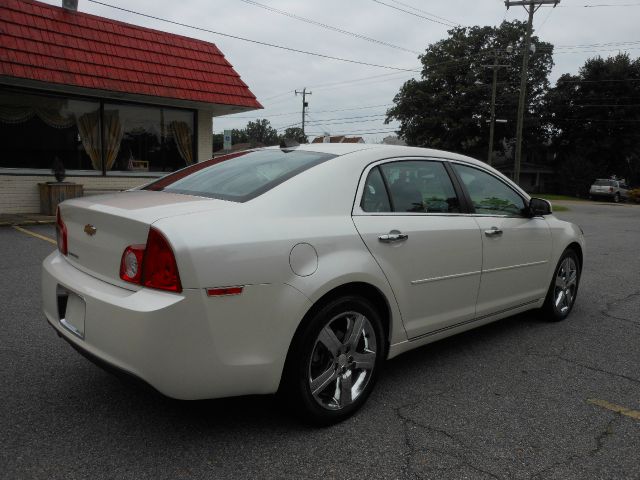 Chevrolet Malibu 2012 photo 3