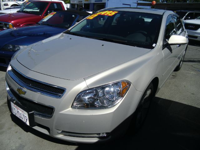 Chevrolet Malibu 2012 photo 2