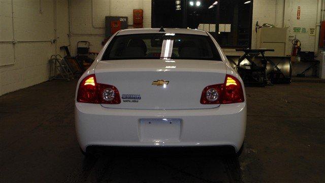 Chevrolet Malibu 2012 photo 3