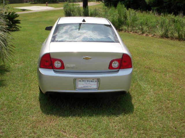 Chevrolet Malibu 2012 photo 2