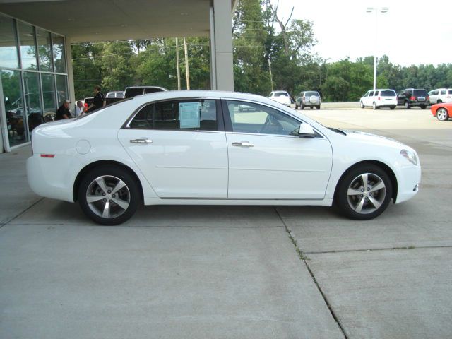 Chevrolet Malibu 2012 photo 3