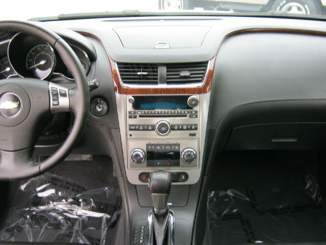 Chevrolet Malibu 2012 photo 11