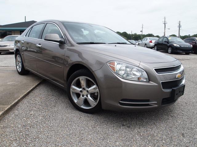 Chevrolet Malibu 2012 photo 3